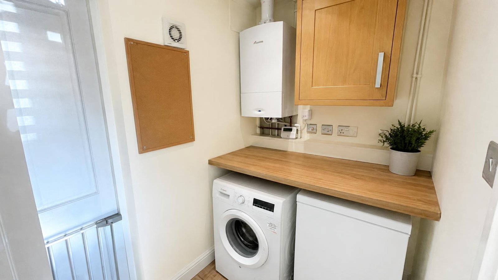 Utility Room at the 3-Bed House, Greenwood Avenue