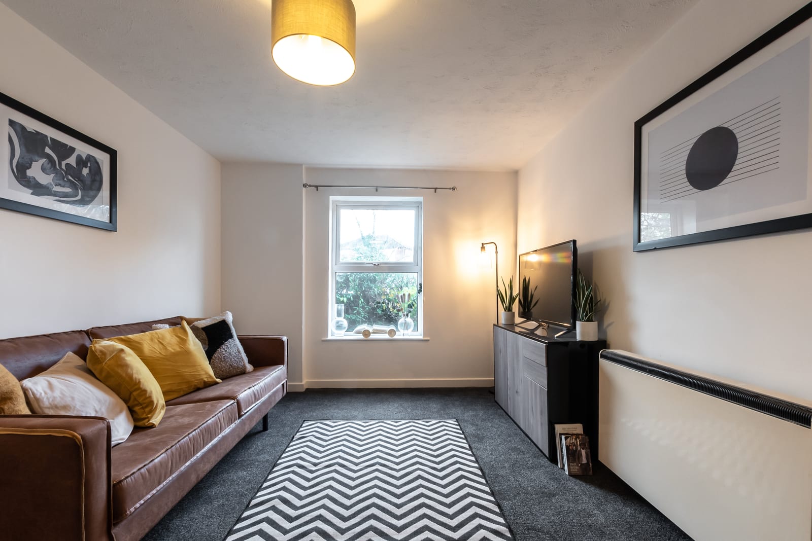 1-Bed Ground Floor Flat, Daneway House — contractor accommodation near Fawley Refinery