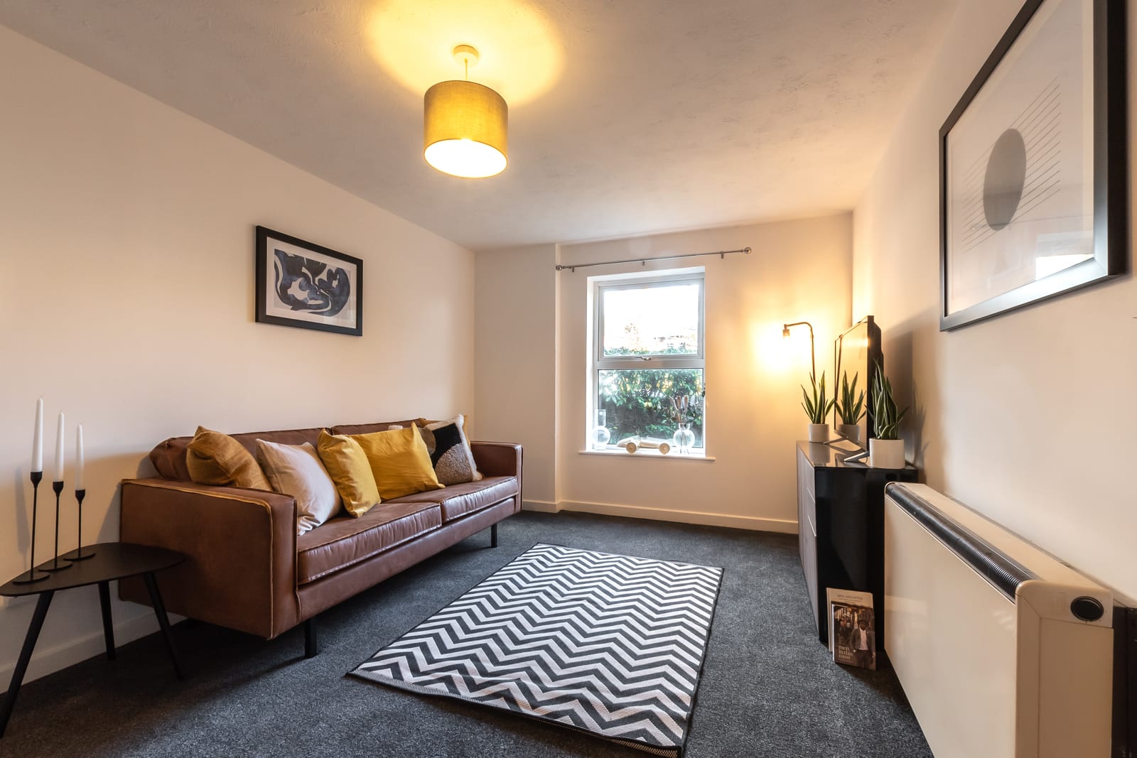 Lounge at the 1-Bed Ground Floor Flat, Daneway House
